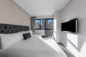 Meriton Suites Kent Street, Sydney
