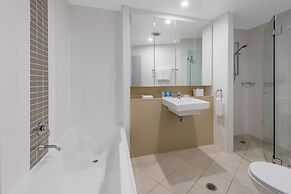 Meriton Suites Kent Street, Sydney