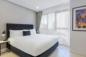 Meriton Suites Kent Street, Sydney