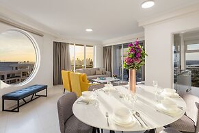 Meriton Suites Bondi Junction