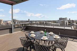 Meriton Suites Waterloo