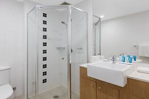 Meriton Suites Waterloo