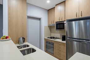 Meriton Suites Waterloo