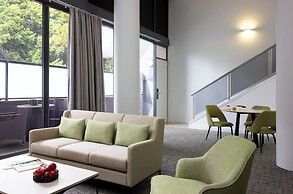 Meriton Suites Waterloo