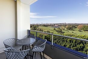 Meriton Suites Waterloo