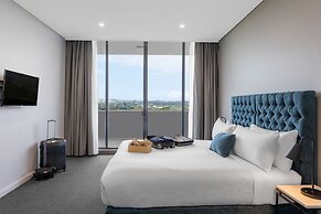 Meriton Suites Waterloo