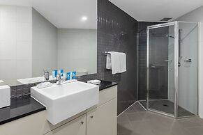 Meriton Suites Waterloo