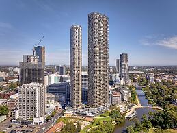 Meriton Suites George Street, Parramatta