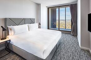 Meriton Suites George Street, Parramatta
