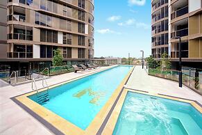 Meriton Suites George Street, Parramatta