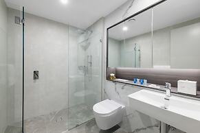 Meriton Suites George Street, Parramatta