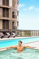 Meriton Suites George Street, Parramatta