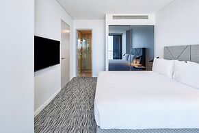 Meriton Suites George Street, Parramatta