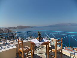 Blue Saranda Hotel