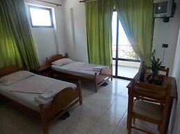 Blue Saranda Hotel