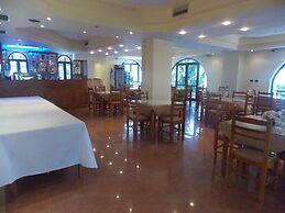 Blue Saranda Hotel
