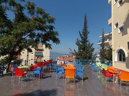 Blue Saranda Hotel