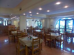 Blue Saranda Hotel