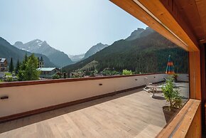 Hotel Cesa Tyrol