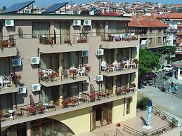 Family Hotel Kandrovi