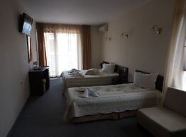 Family Hotel Kandrovi