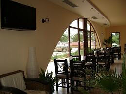 Family Hotel Kandrovi