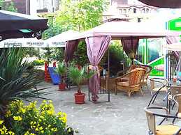 Family Hotel Kandrovi