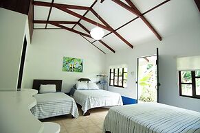 Selva Color Forest & Beach Ecolodge