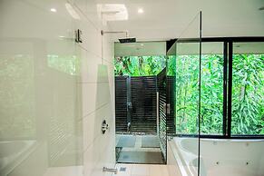 Selva Color Forest & Beach Ecolodge