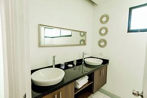 Selva Color Forest & Beach Ecolodge