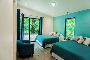 Selva Color Forest & Beach Ecolodge