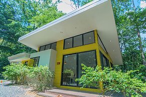 Selva Color Forest & Beach Ecolodge
