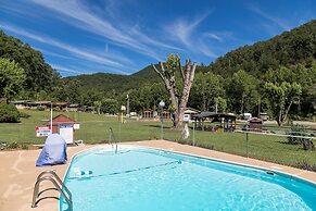 Sun Retreats Nantahala