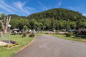 Sun Retreats Nantahala