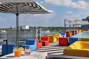 Publica Isrotel, Autograph Collection