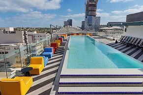 Publica Isrotel, Autograph Collection