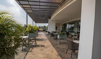 Golden Tulip Canaan Kampala