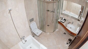 Golden Tulip Canaan Kampala