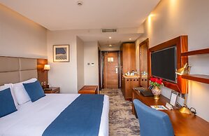 Golden Tulip Canaan Kampala