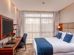 Golden Tulip Canaan Kampala