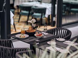 The Wellem, in The Unbound Collection by Hyatt