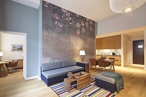 The Wellem, in The Unbound Collection by Hyatt