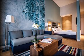 The Wellem, in The Unbound Collection by Hyatt