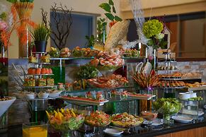 Ramada Encore by Wyndham Kuwait Downtown