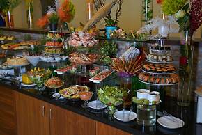 Ramada Encore by Wyndham Kuwait Downtown