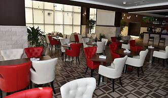 Ramada Encore by Wyndham Kuwait Downtown