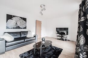 Am Pm Cults Townhouses