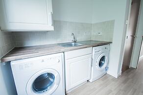 Orange Apartments 46 Shaw Road