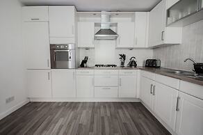 Orange Apartments 46 Shaw Road