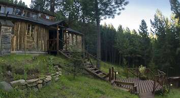 Cabaña y Hostal Salamandras